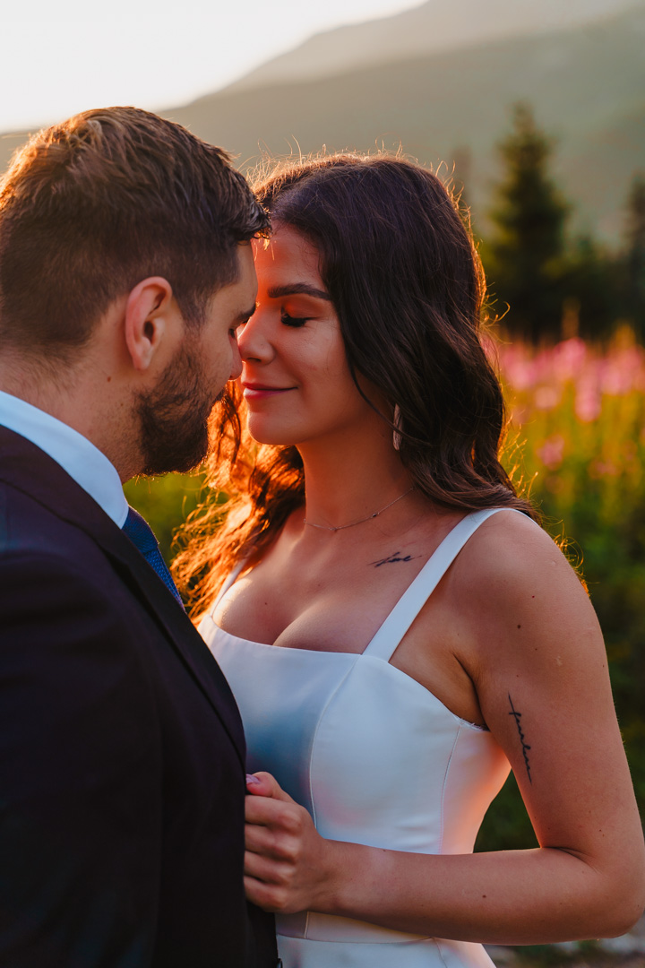 Sesja ślubna o wschódzie słońca w Tatrach